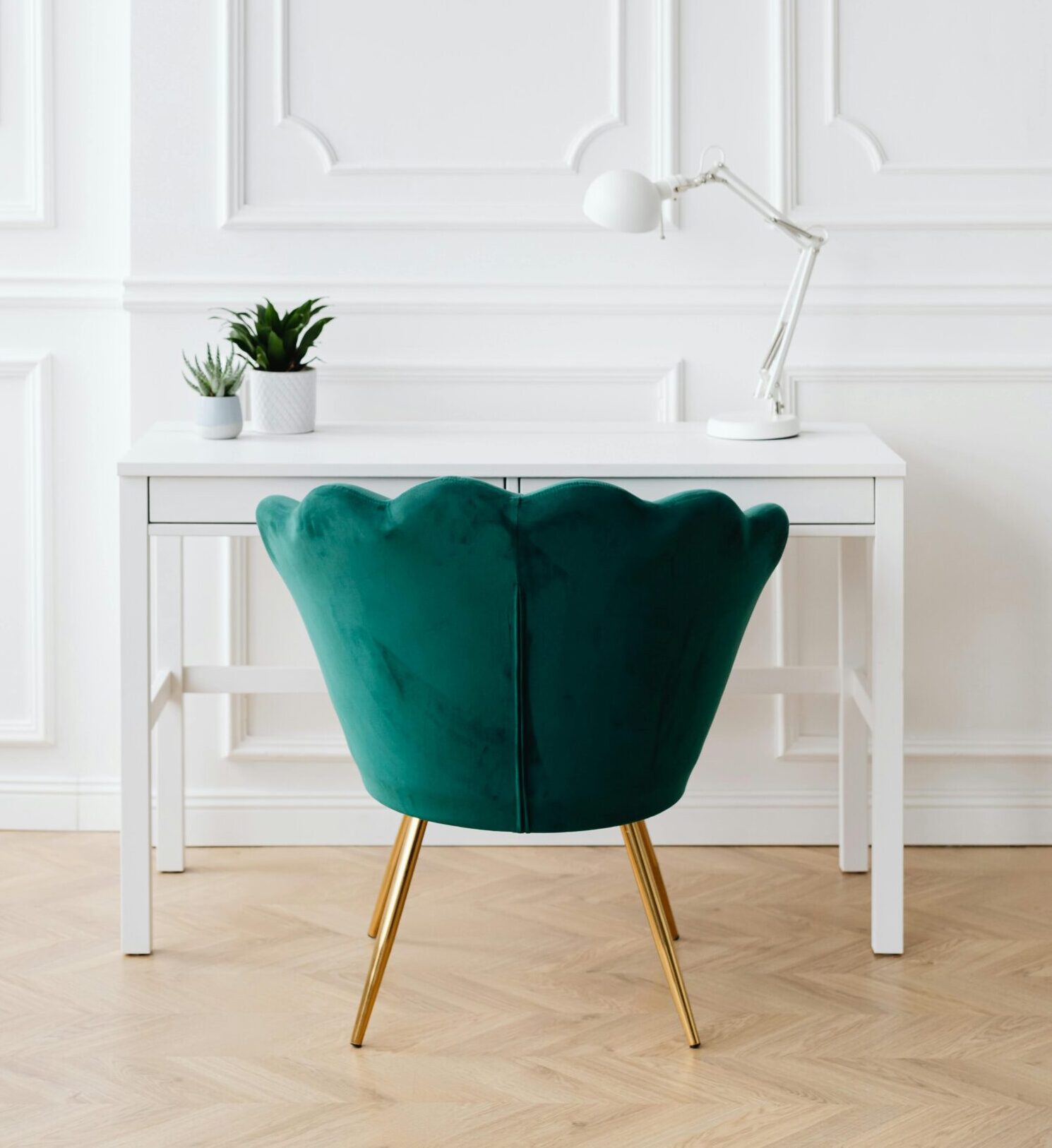 How to Lean Into the Scalloped Design Trend